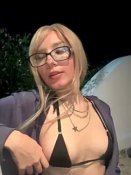 SweetBunnyGF from StripChat is Freechat