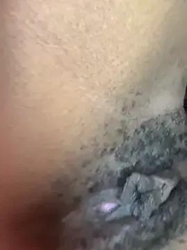 Sweetcake87 from StripChat