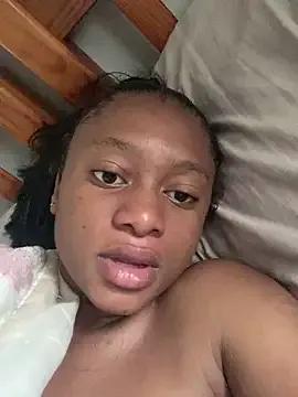 Sweetcake87 from StripChat