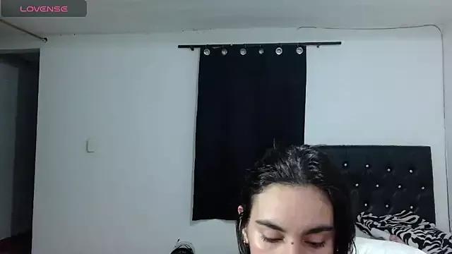 sweetcami1 from StripChat