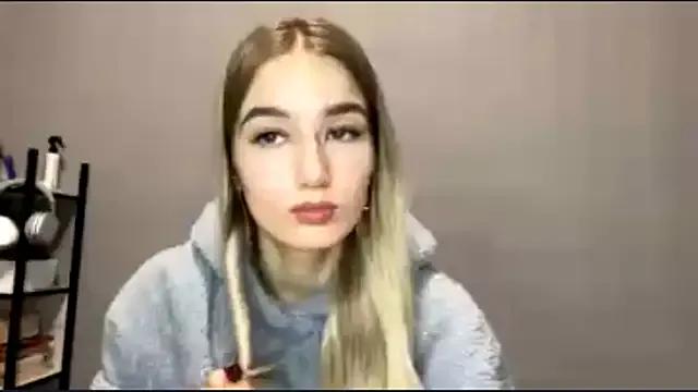 SweetCatherine from StripChat