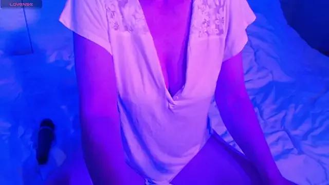 sweetchani666 from StripChat is Freechat