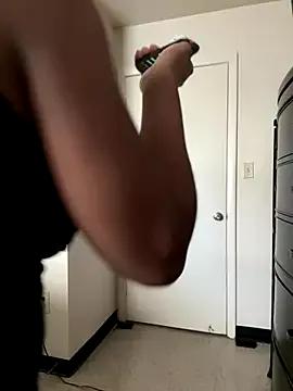 SweetChocolate555 from StripChat