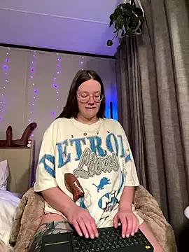Sweetdee222x from StripChat