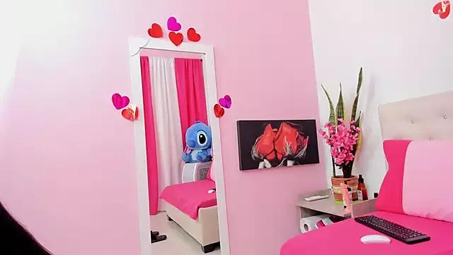 Try our streaming cams variety and talk on a personal level with our adorable girls streamers, showing off their bountiful shapes and dildos.