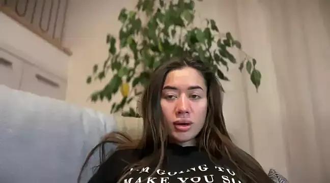 SweetElieny from StripChat