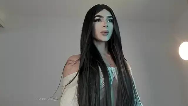 Try our streaming cams variety and talk on a personal level with our adorable girls streamers, showing off their bountiful shapes and dildos.