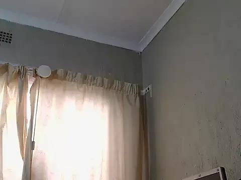 SweetestPearlx from StripChat is Freechat