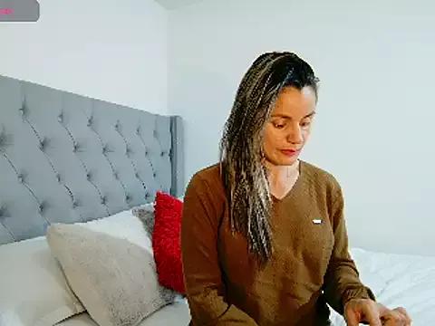 Sweetfantasyy69 from StripChat