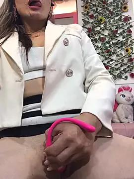 Sweetfantasyy69 from StripChat