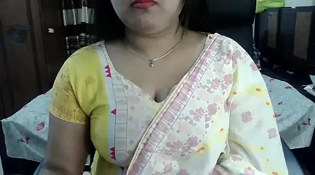 SweetGirlRani143 from StripChat
