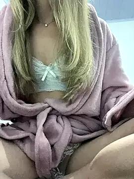 SweetGraciosa from StripChat is Freechat