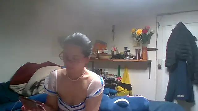 sweethanajapanese from StripChat is Freechat