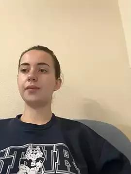 SweetieKendl from StripChat