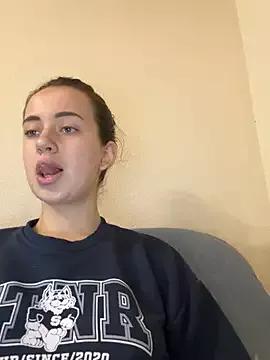 SweetieKendl from StripChat