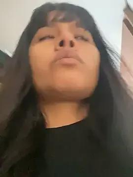 SweetieMariana from StripChat is Freechat