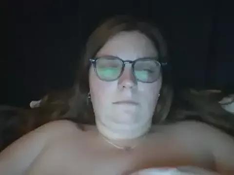 SweetiesophiaUK from StripChat