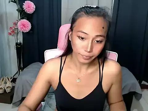 sweetiie_caren from StripChat