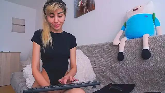 SweetJessy26 from StripChat
