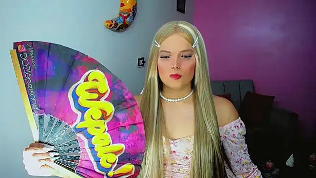 SweetKim21 from StripChat