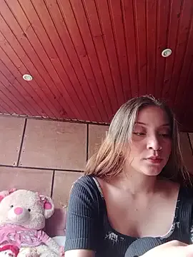 SweetKiraa_ from StripChat is Freechat