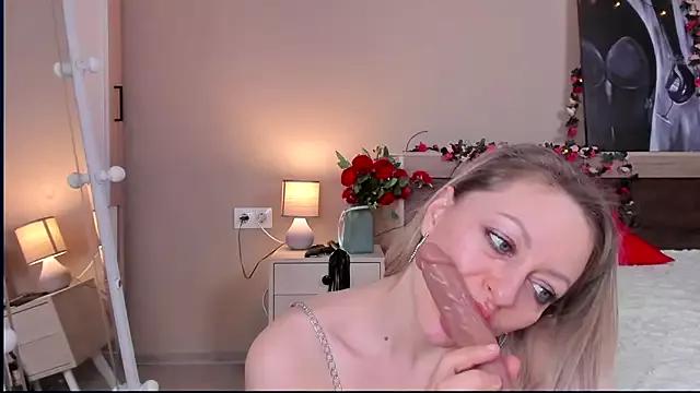 Try our streaming cams variety and talk on a personal level with our adorable girls streamers, showing off their bountiful shapes and dildos.