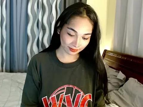 SweetLilly_18 from StripChat