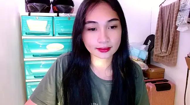 SweetLilly_18 from StripChat