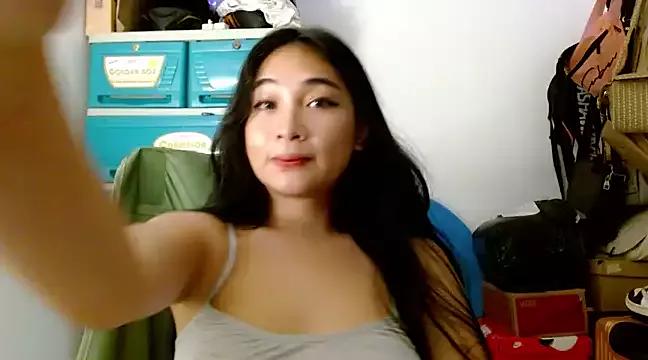 SweetLilly_18 from StripChat