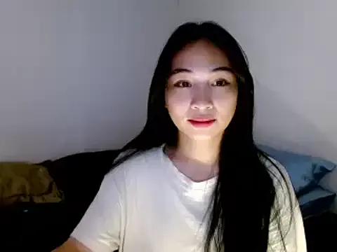 SweetLilly_18 from StripChat