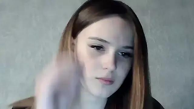 SweetLoraa from StripChat is Freechat