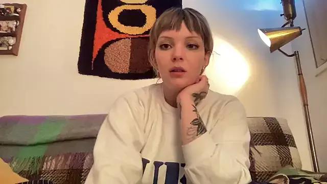SweetMaisie from StripChat