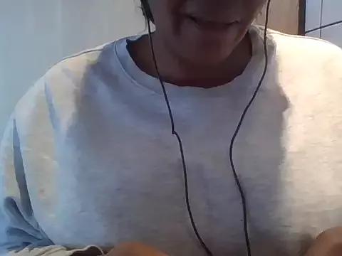 sweetmelonsxxxx25 from StripChat