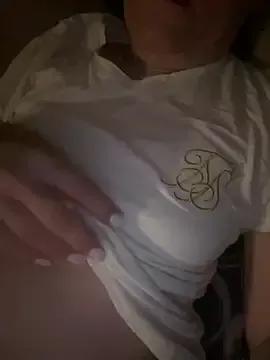 SweetMia36UK from StripChat is Freechat