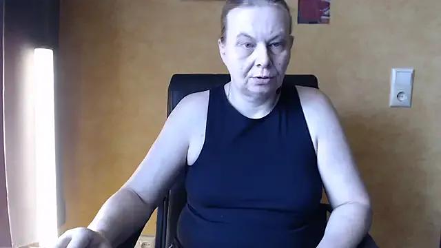 SweetPhoenix76 from StripChat is Freechat