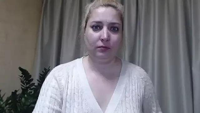 sweetpussy13 from StripChat