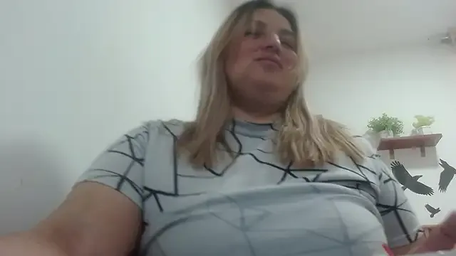 SweetRouse__ from StripChat is Freechat