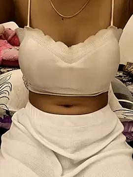 Sweets-jaanu from StripChat is Freechat