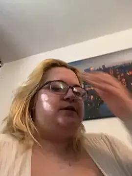 sweetsandy231 from StripChat