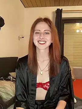 SweetSeraphine from StripChat