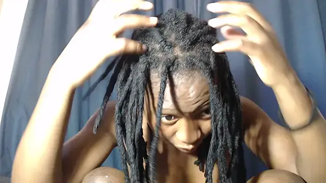 Sweetslender from StripChat is Freechat