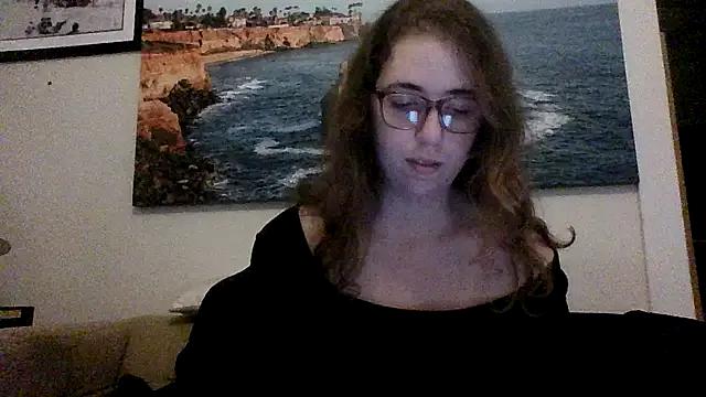 sweetsocalgirl from StripChat is Freechat