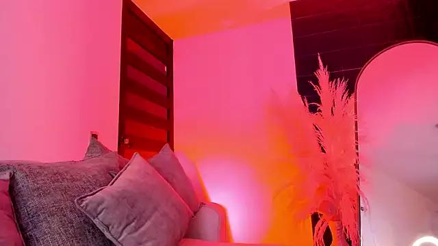 Try our streaming cams variety and talk on a personal level with our adorable girls streamers, showing off their bountiful shapes and dildos.