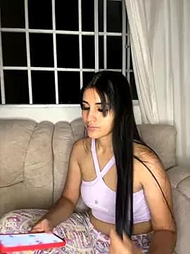 Sweett_Nicoll_ from StripChat is Freechat