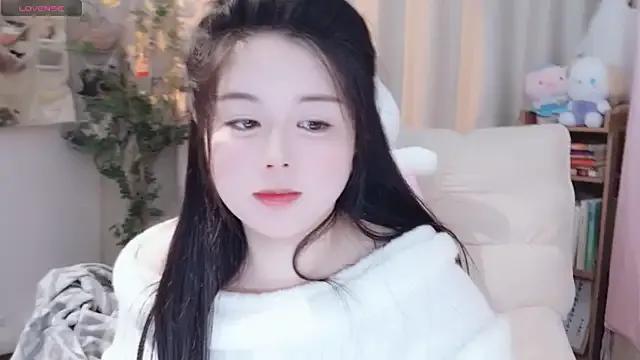 SweetTease2025 from StripChat is Freechat