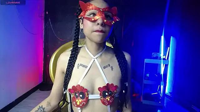 Sweettpleasure from StripChat