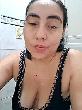 SweettyNaugthy on StripChat 