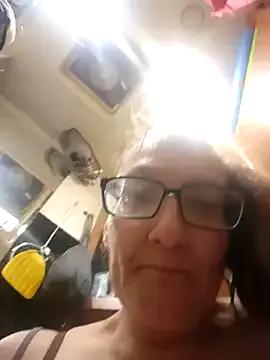 SweetVegasTits from StripChat is Freechat