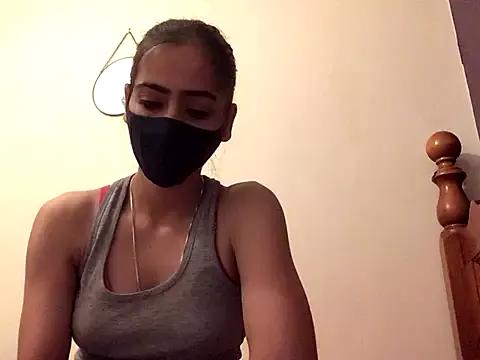 SweetWimple-KaurPB from StripChat is Freechat