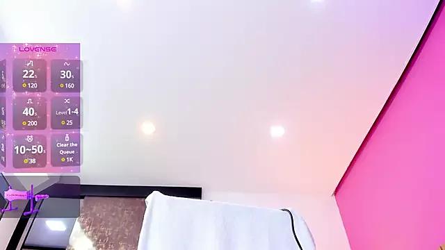 Try our streaming cams variety and talk on a personal level with our adorable girls streamers, showing off their bountiful shapes and dildos.